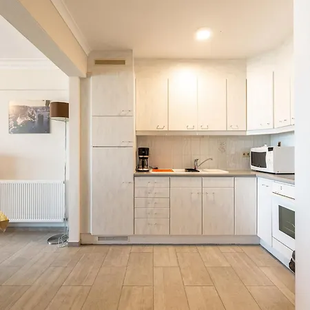 Near & Casino Apartman